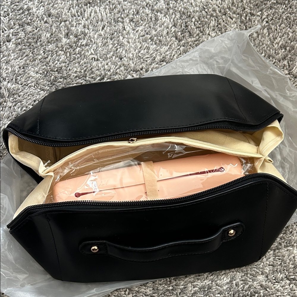 Chic Black Cosmetic Bag